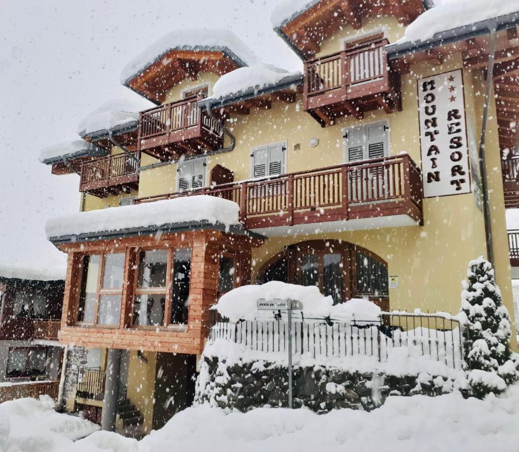 Hotel Mountain Resort Commezzadura Exteriör bild